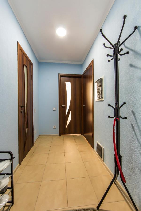 Super Comfort Flat For You Near The Metro. 키예프 외부 사진