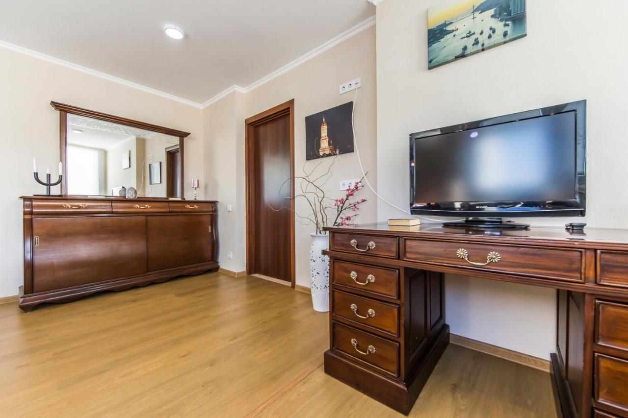 Super Comfort Flat For You Near The Metro. 키예프 외부 사진