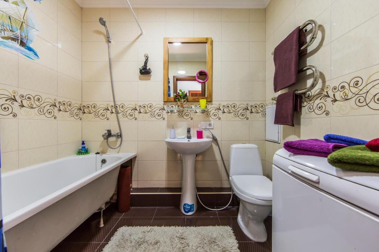 Super Comfort Flat For You Near The Metro. 키예프 외부 사진